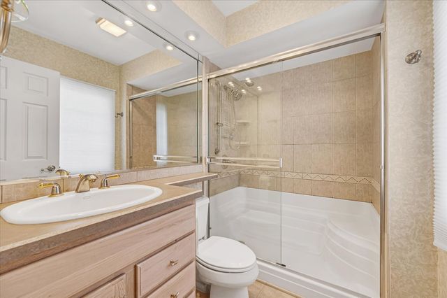 475 Sarah Court, Wood Dale, IL 60191