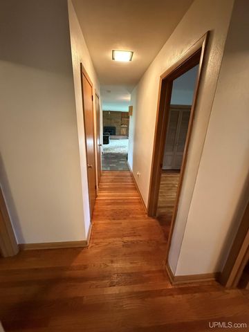 720 Parker Avenue, Ontonagon, MI 49953