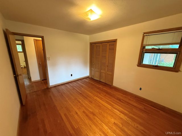 720 Parker Avenue, Ontonagon, MI 49953