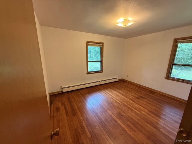 720 Parker Avenue, Ontonagon, MI 49953