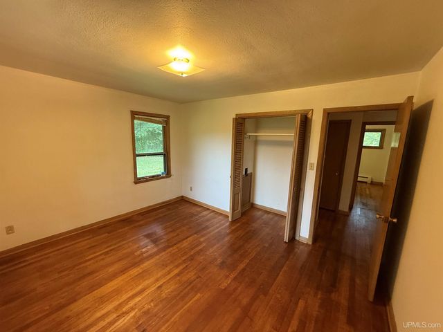 720 Parker Avenue, Ontonagon, MI 49953