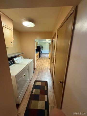 720 Parker Avenue, Ontonagon, MI 49953