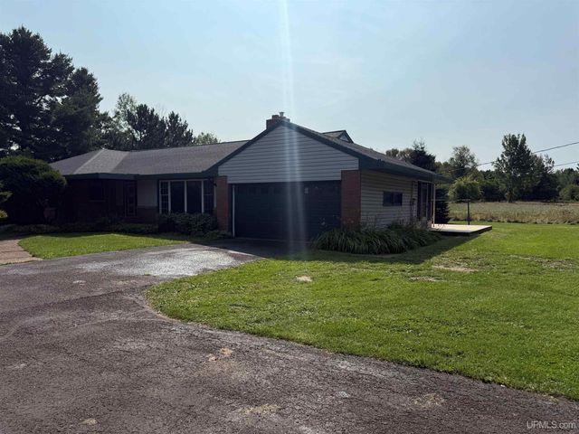720 Parker Avenue, Ontonagon, MI 49953