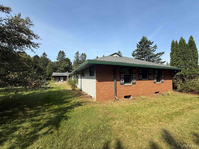 720 Parker Avenue, Ontonagon, MI 49953