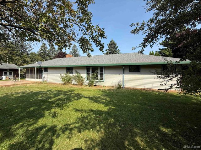 720 Parker Avenue, Ontonagon, MI 49953