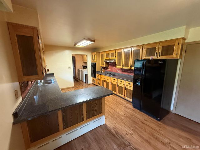 720 Parker Avenue, Ontonagon, MI 49953