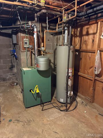 720 Parker Avenue, Ontonagon, MI 49953