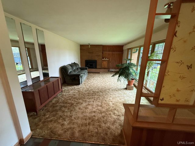 720 Parker Avenue, Ontonagon, MI 49953