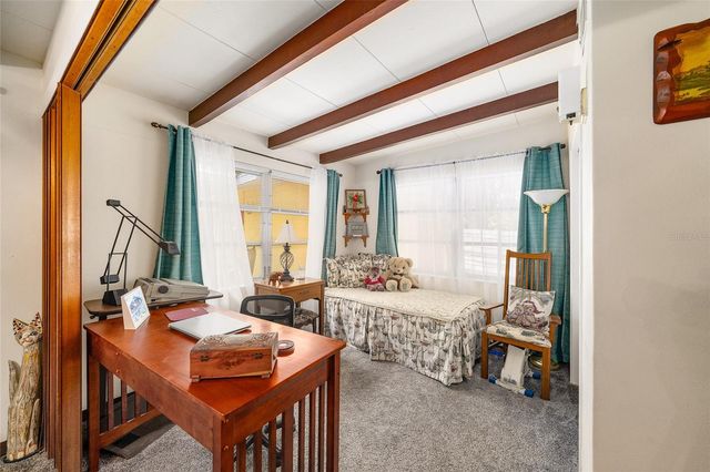 2345 CR 453, Lake Panasoffkee, FL 33538