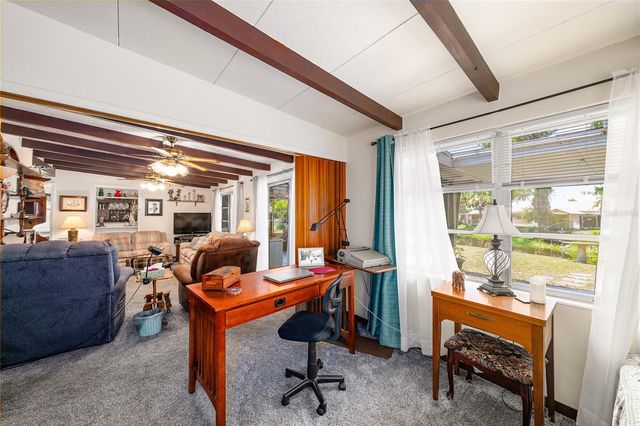 2345 CR 453, Lake Panasoffkee, FL 33538