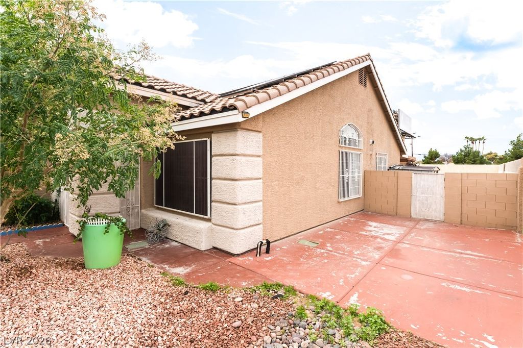 1889 Cane Hill Drive, Las Vegas, NV 89142 — photo 5