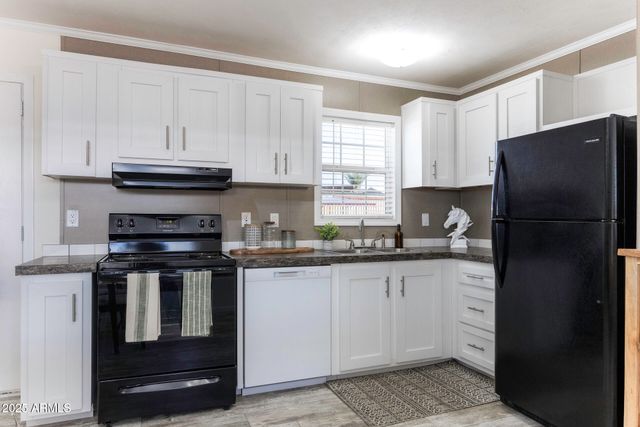 426 W COTTONWOOD Lane 28, Casa Grande, AZ 85122