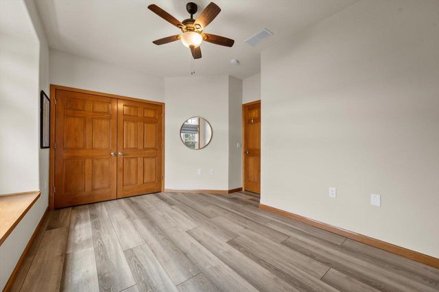 W140N9964 Seven Pines WAY, Germantown, WI 53022