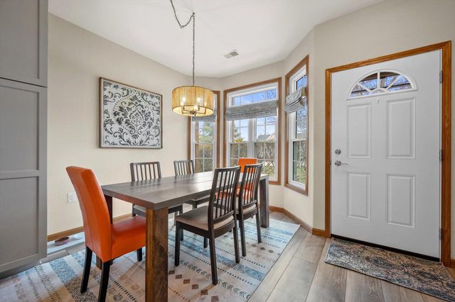 W140N9964 Seven Pines WAY, Germantown, WI 53022
