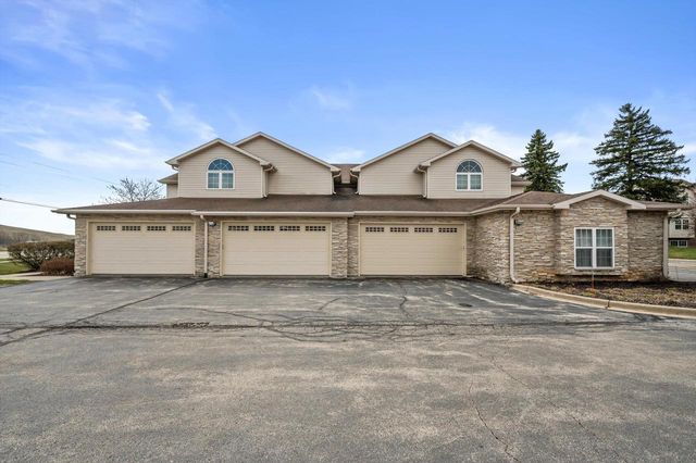 W140N9964 Seven Pines WAY, Germantown, WI 53022