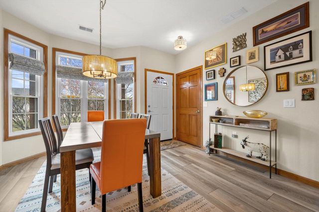 W140N9964 Seven Pines WAY, Germantown, WI 53022