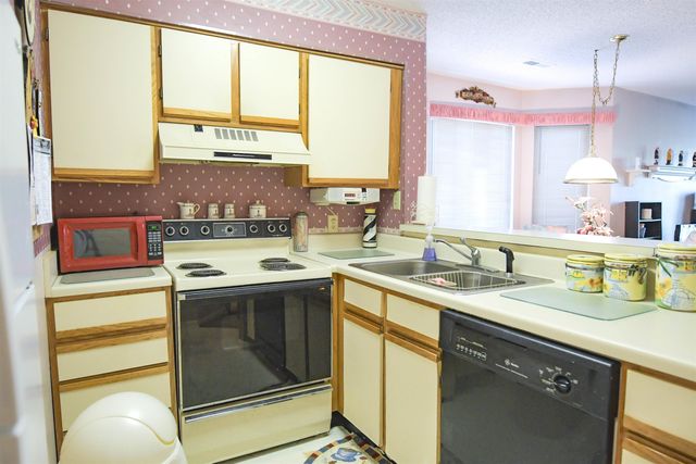 1100 Possum Trot Rd Apt H131, North Myrtle Beach, SC 29582