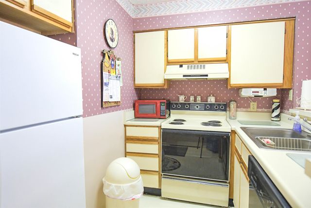 1100 Possum Trot Rd Apt H131, North Myrtle Beach, SC 29582