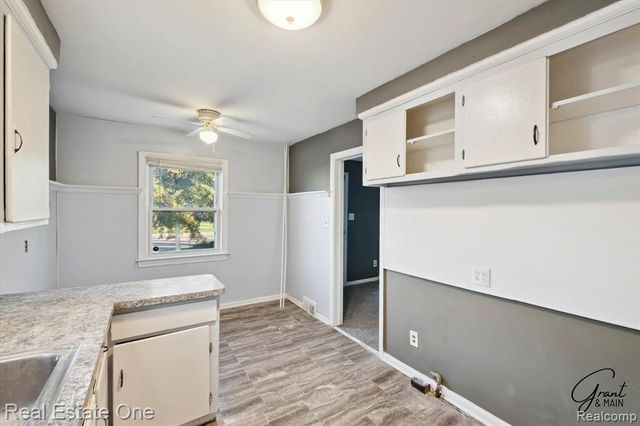 19439 W Chicago Street, Detroit, MI 48228