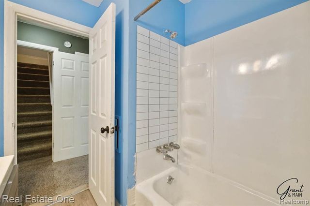 19439 W Chicago Street, Detroit, MI 48228