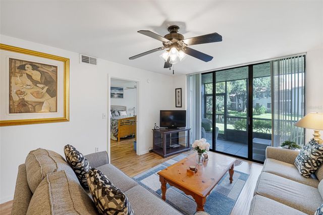 4520 47TH AVENUE W 103, Bradenton, FL 34210