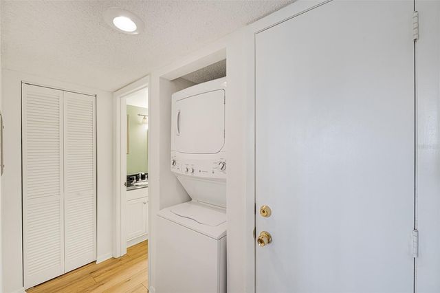 4520 47TH AVENUE W 103, Bradenton, FL 34210