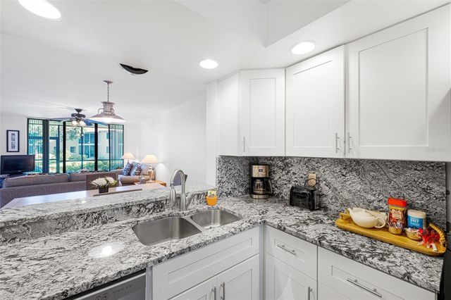4520 47TH AVENUE W 103, Bradenton, FL 34210