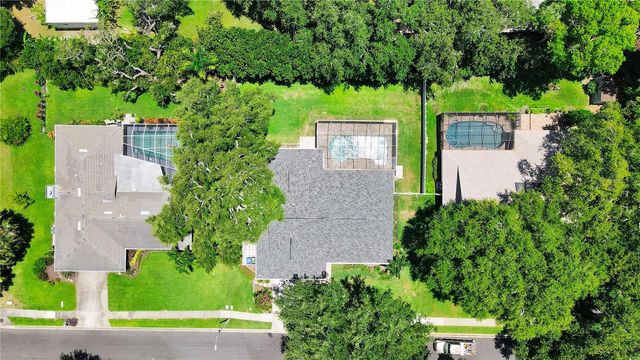 2905 BLUFFS DRIVE, Largo, FL 33770