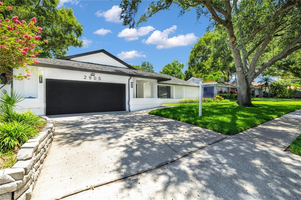 2905 BLUFFS DRIVE, Largo, FL 33770