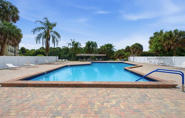 3050 NW 42nd Avenue C110, Coconut Creek, FL 33066
