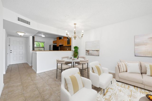 3050 NW 42nd Avenue C110, Coconut Creek, FL 33066