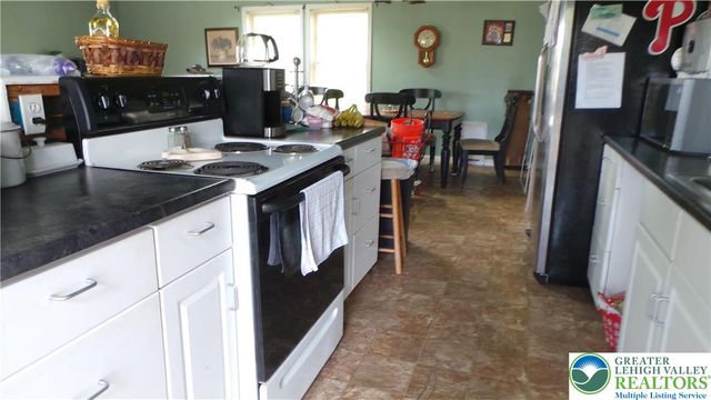 301 South Watson Street, Palmer Twp, PA 18045