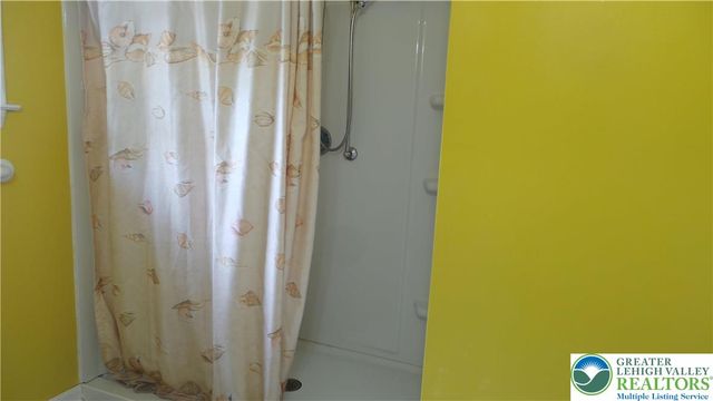 301 South Watson Street, Palmer Twp, PA 18045