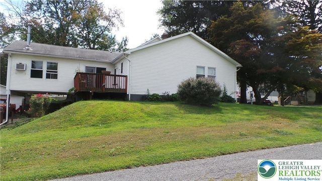 301 South Watson Street, Palmer Twp, PA 18045