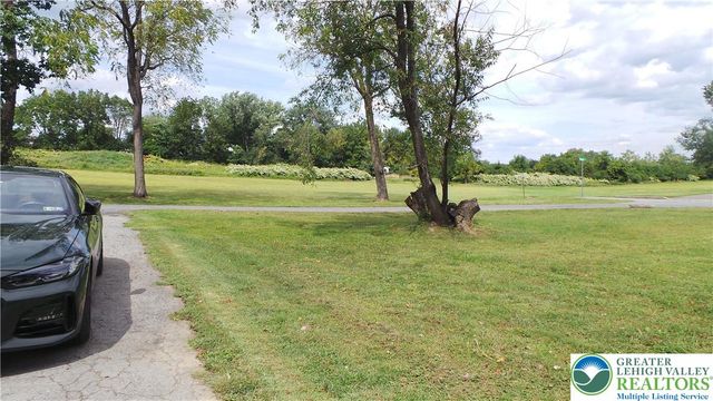 301 South Watson Street, Palmer Twp, PA 18045