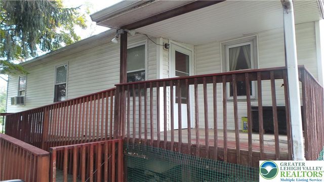 301 South Watson Street, Palmer Twp, PA 18045