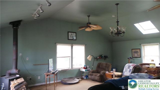 301 South Watson Street, Palmer Twp, PA 18045