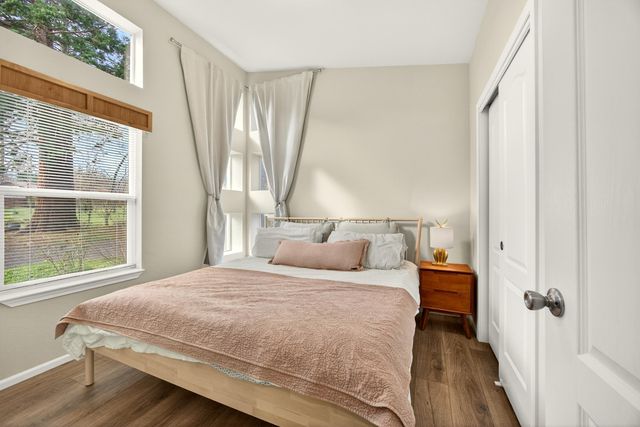 119 Madison Street, Talent, OR 97540