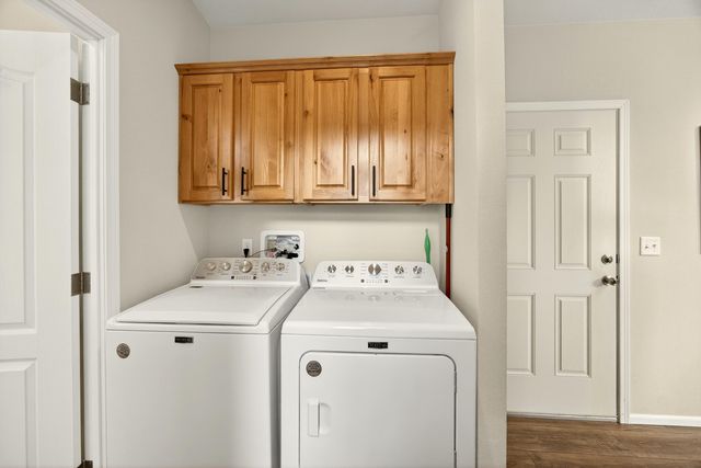 119 Madison Street, Talent, OR 97540