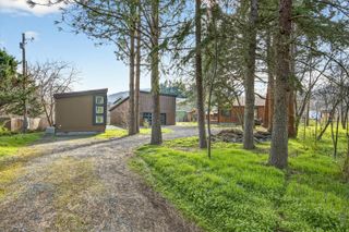 119 Madison Street, Talent, OR 97540