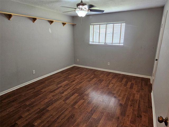 2701 Henderson Lane, Deer Park, TX 77536