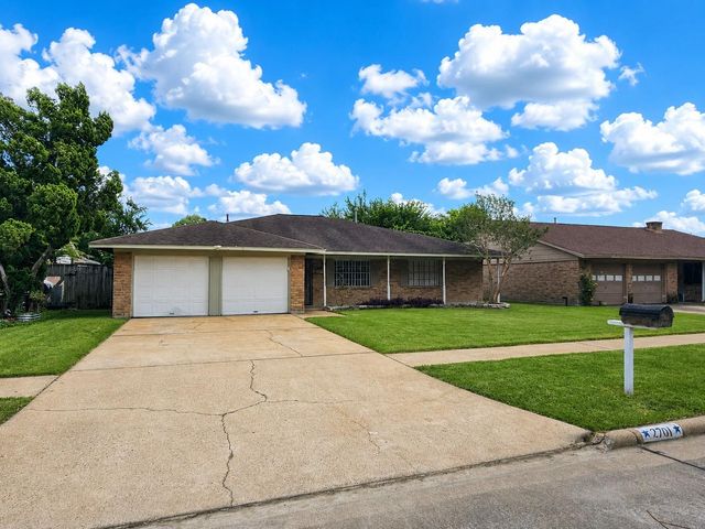 2701 Henderson Lane, Deer Park, TX 77536