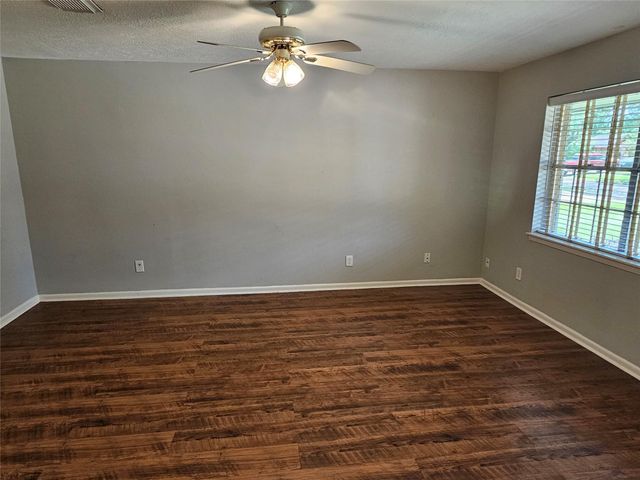 2701 Henderson Lane, Deer Park, TX 77536