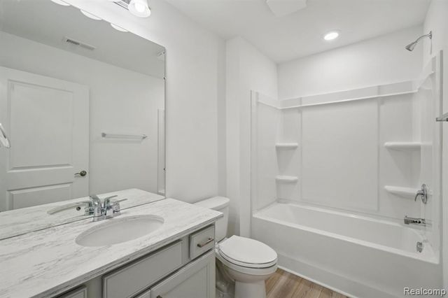 49877 Kent Court, Canton, MI 48188