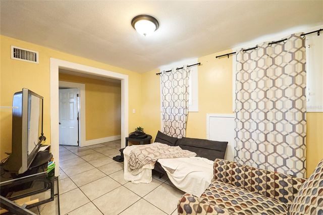 316 W COLUMBUS DRIVE, Tampa, FL 33602