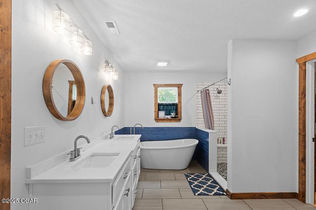 121 Forest Drive, Carl Junction, MO 64834