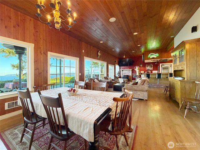 27 M Cascade Drive, Hat Island, WA 98206
