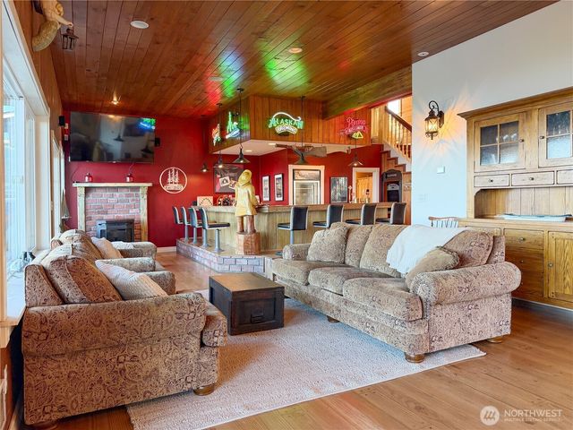 27 M Cascade Drive, Hat Island, WA 98206