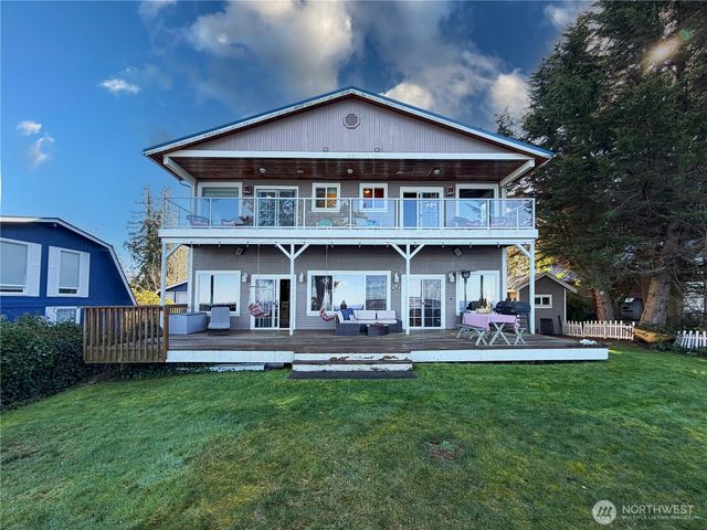 27 M Cascade Drive, Hat Island, WA 98206