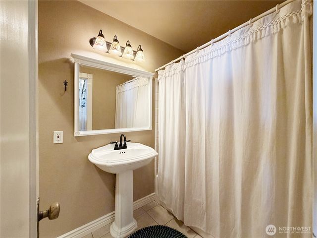 27 M Cascade Drive, Hat Island, WA 98206